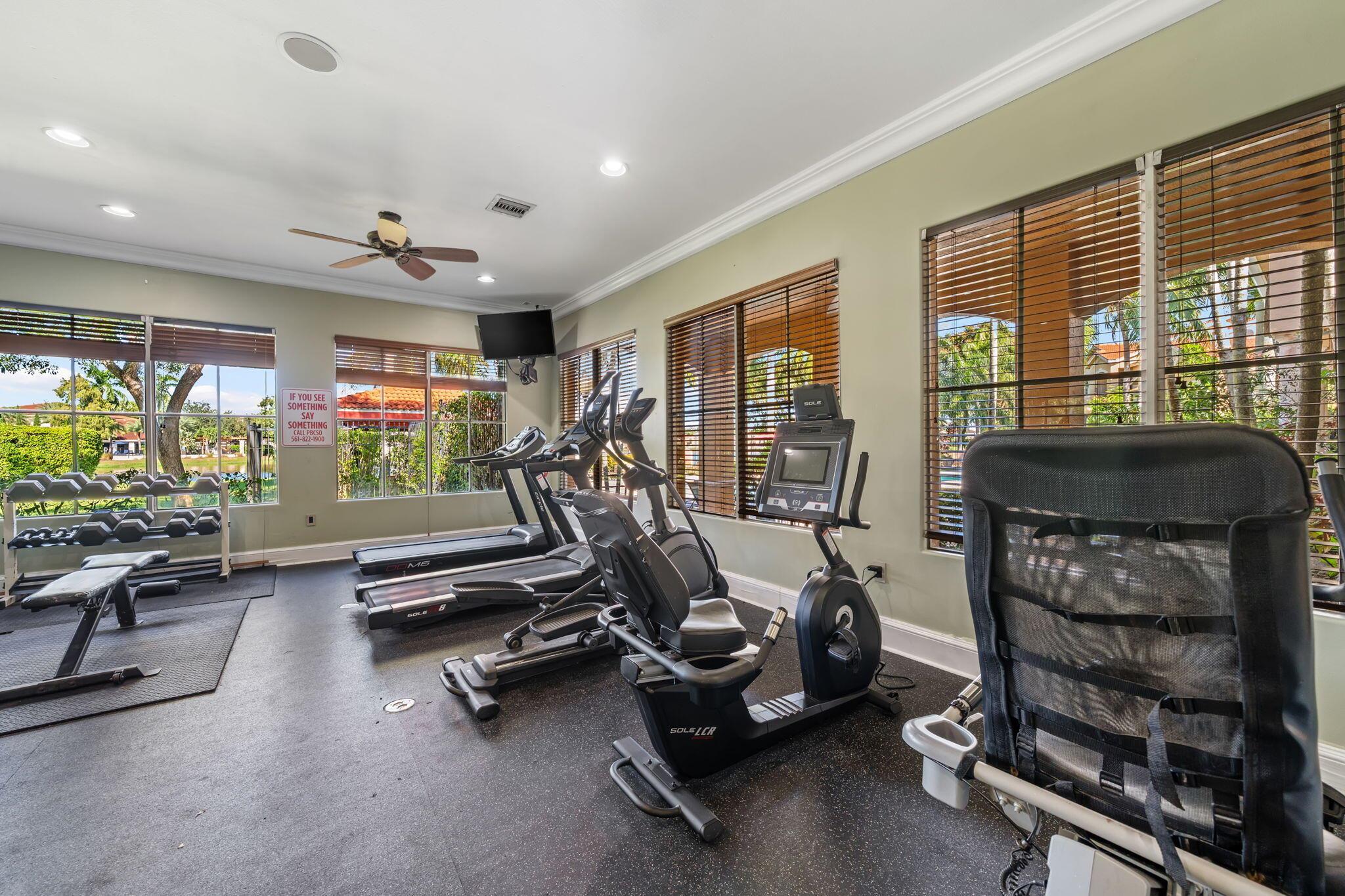EMERALD ISLE AT LAGUNA LA - Residential