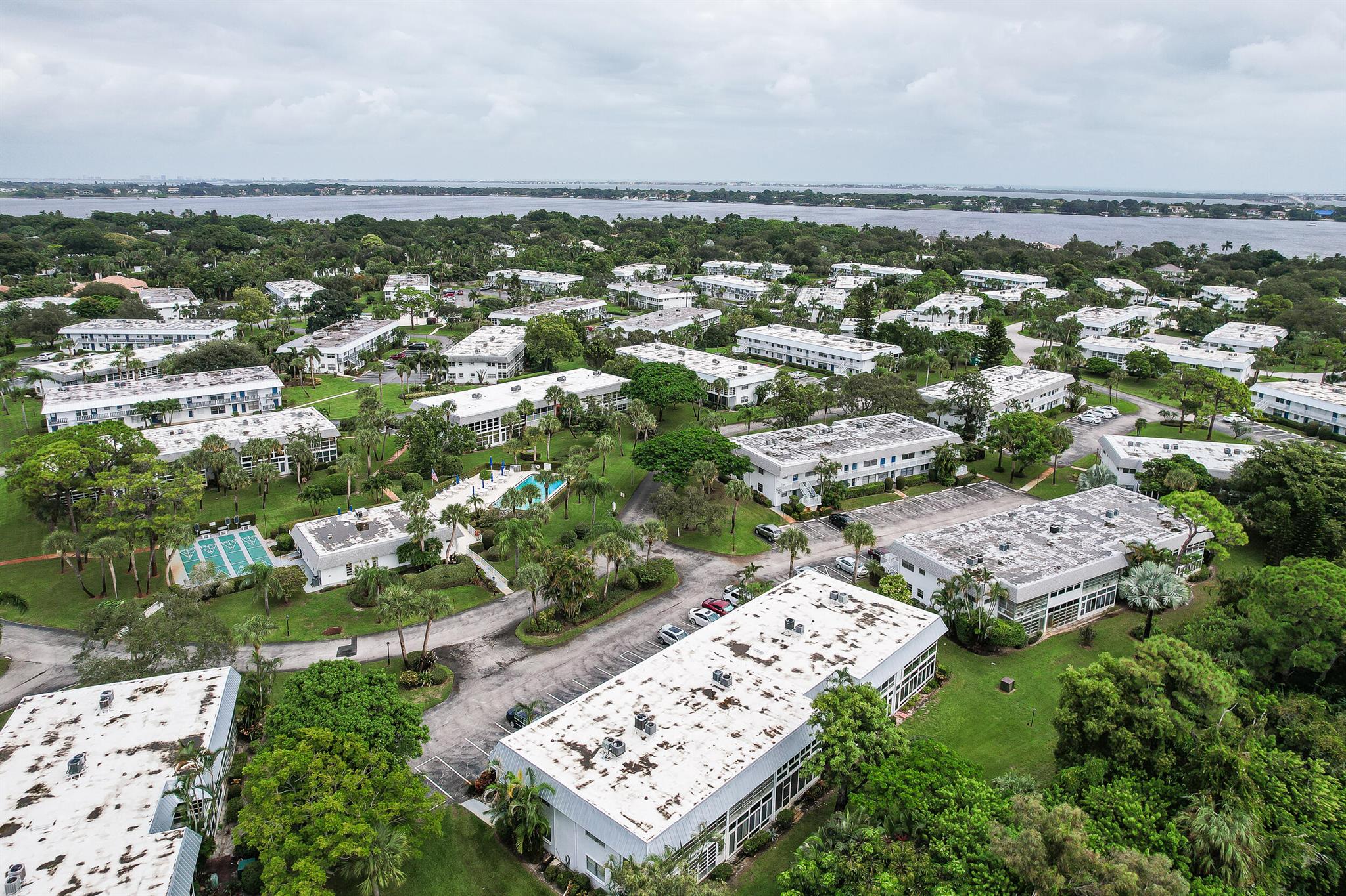 CEDAR POINTE CONDO - Residential