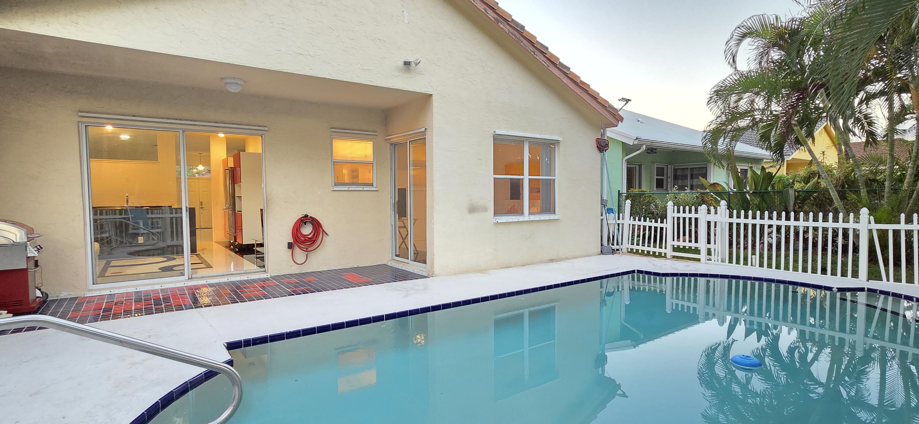 661 Lake Wellington Drive