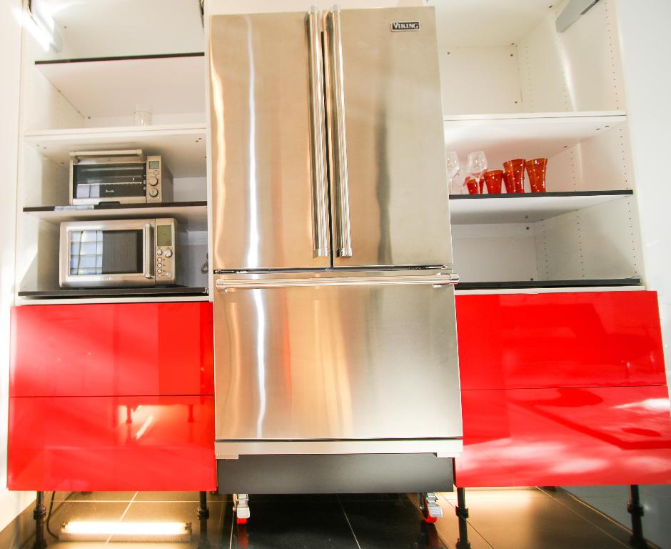 MONTEREY ON THE LAKE - Residential Lease