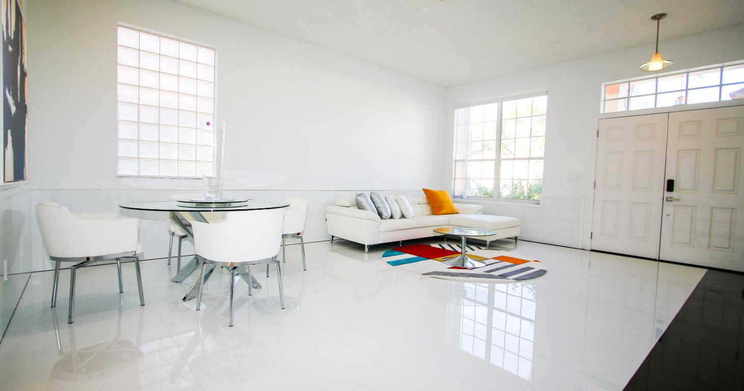 MONTEREY ON THE LAKE - Residential Lease