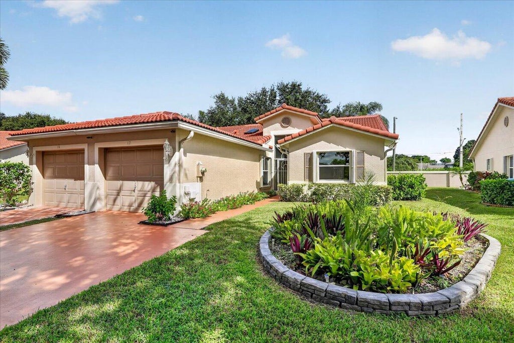 Photo of 17 Sausalito Drive, Boynton Beach, FL 33436 (MLS # B26093909)