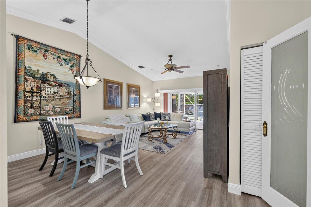 Properties 17 Sausalito Drive