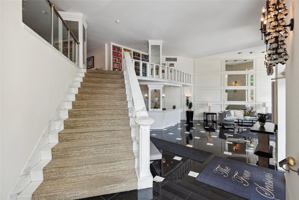 Photo of 333 Sunset Drive #207, Fort Lauderdale, FL 33301 (MLS # F10533971)