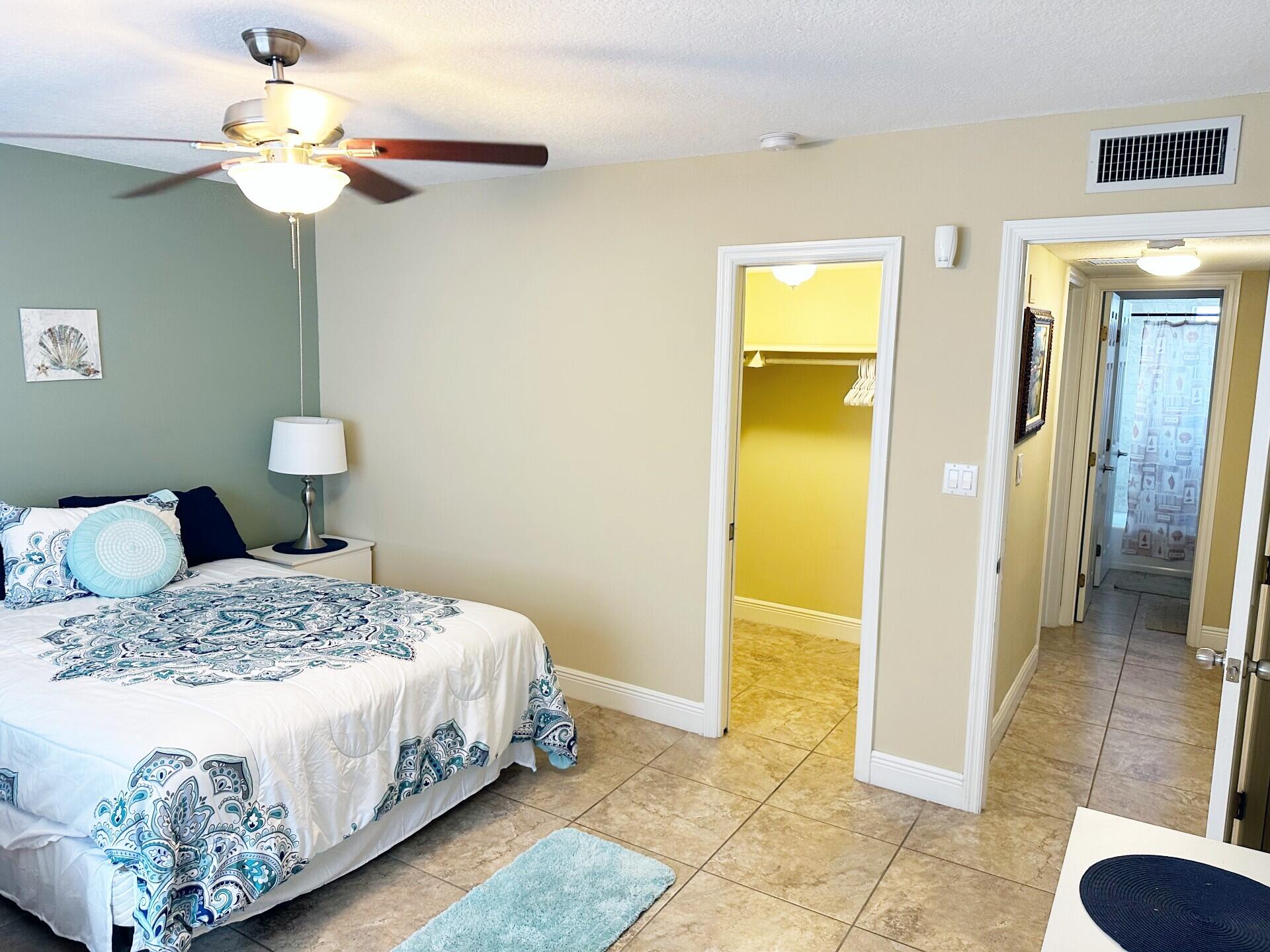 NORTH PALM BEACH VILLAGE OF 3 - Residential Lease