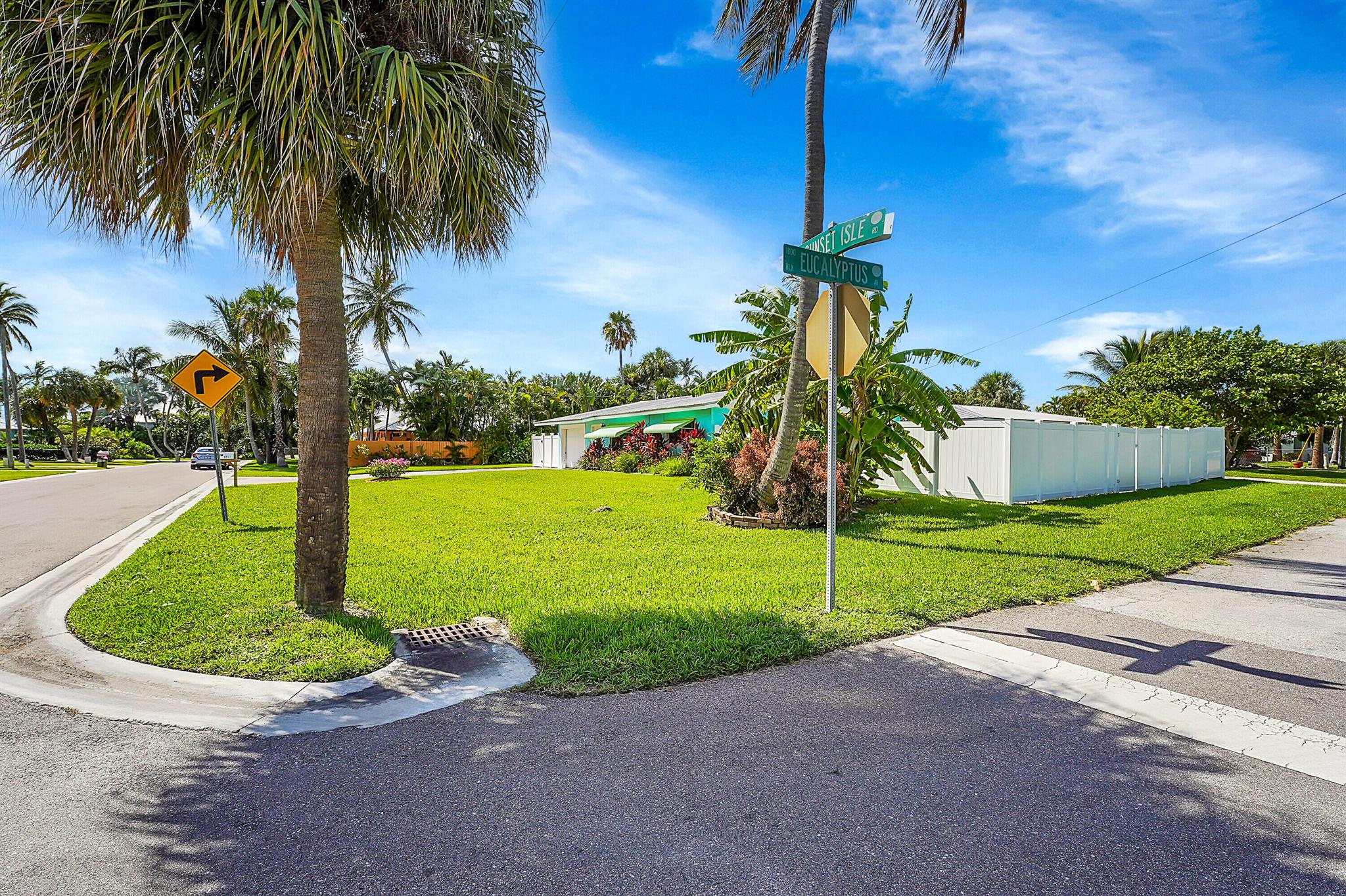 SURFSIDE-UNIT 1 SUBDIVISI - Residential Lease