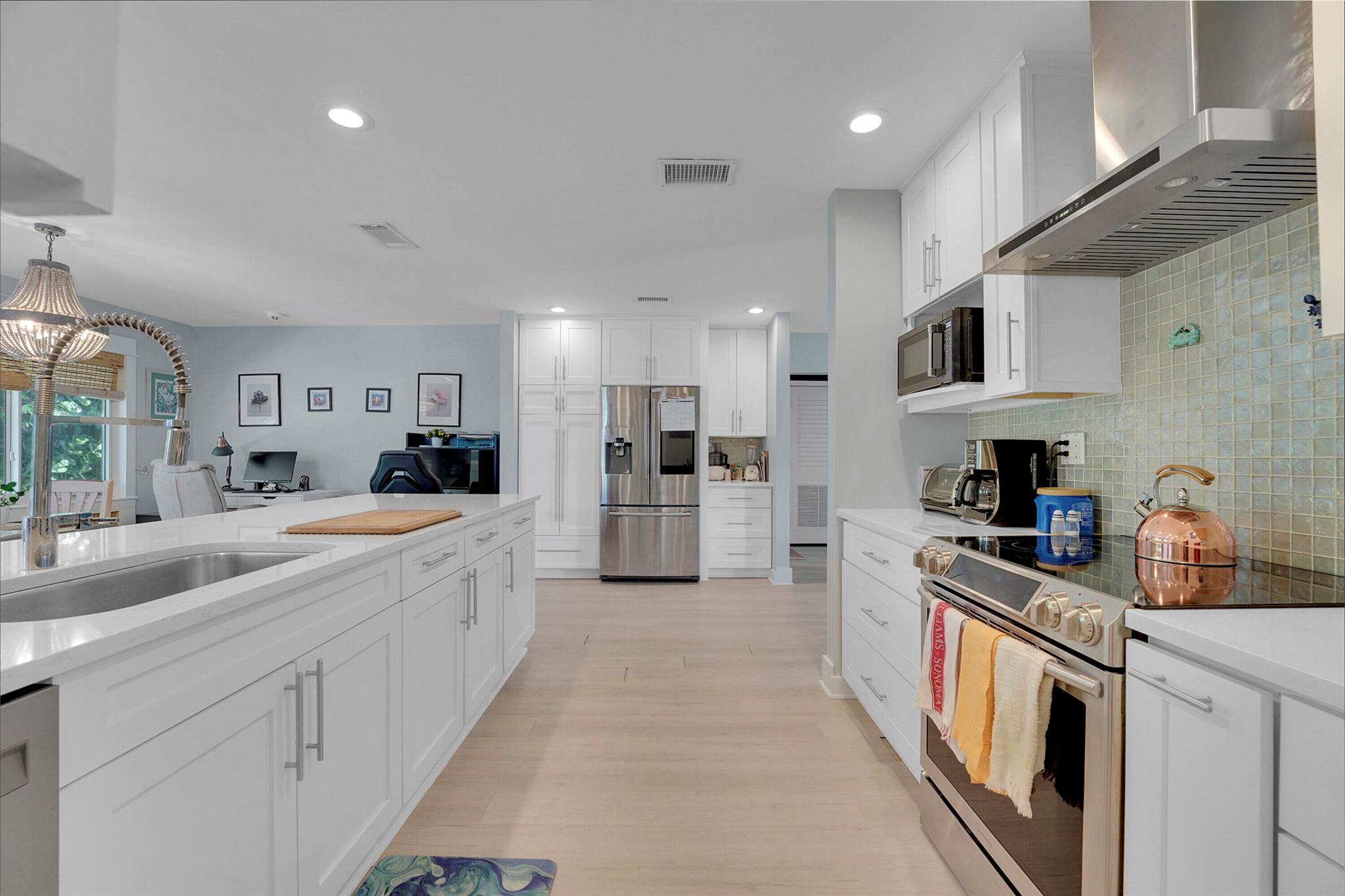 SURFSIDE-UNIT 1 SUBDIVISI - Residential Lease