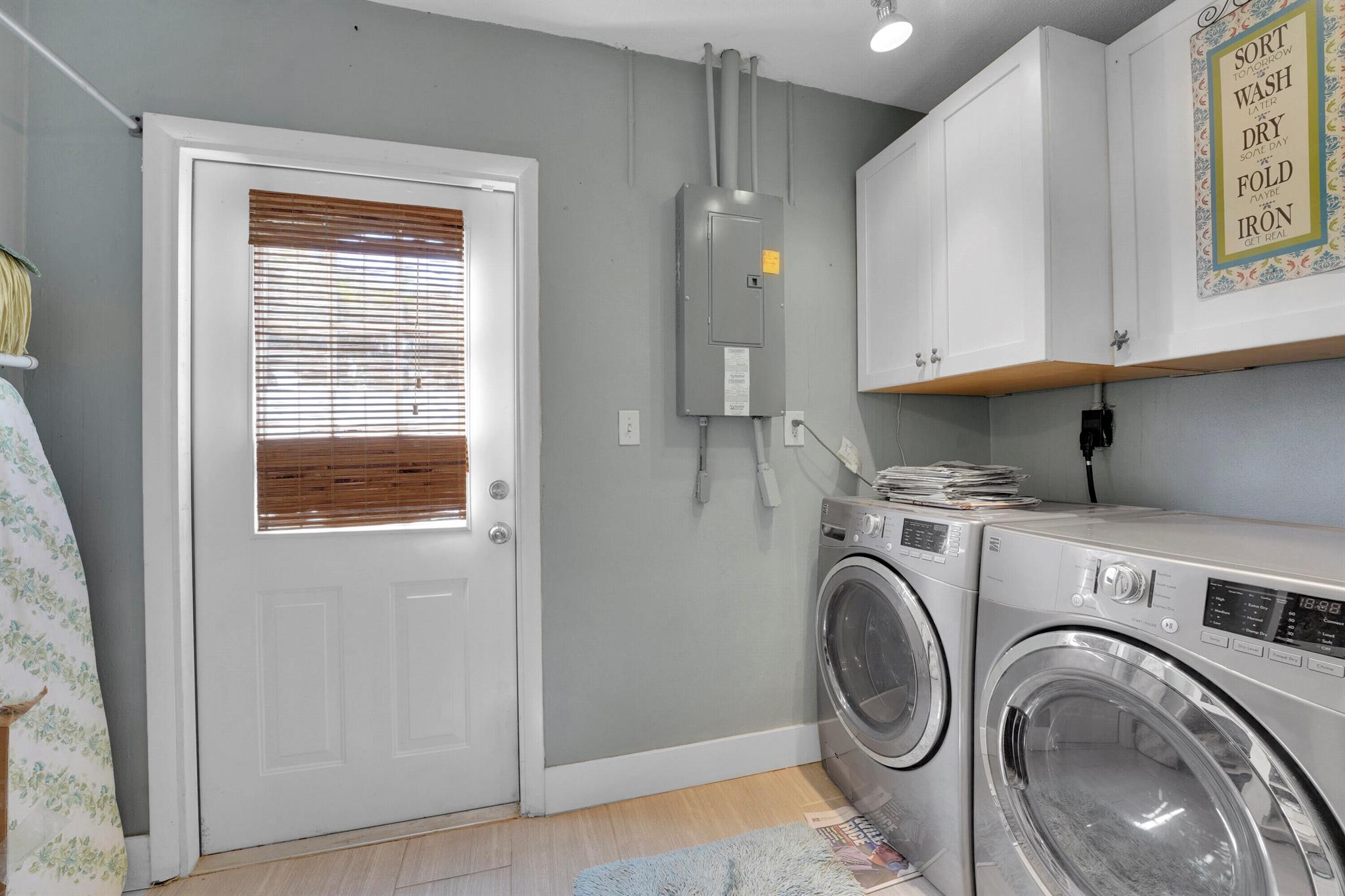 SURFSIDE-UNIT 1 SUBDIVISI - Residential Lease