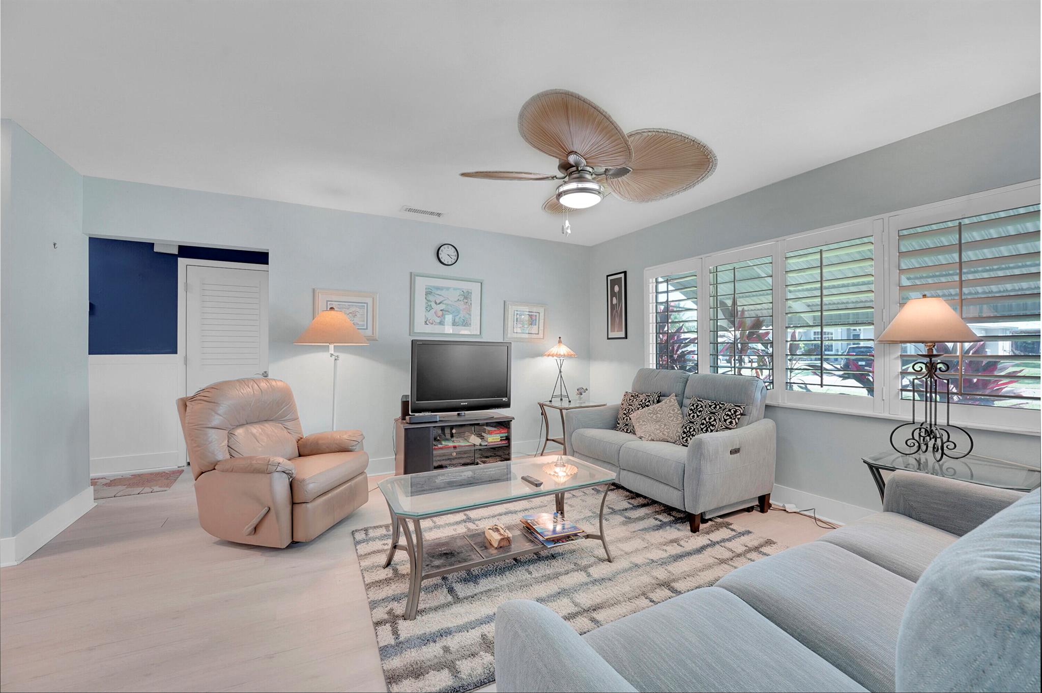 SURFSIDE-UNIT 1 SUBDIVISI - Residential Lease