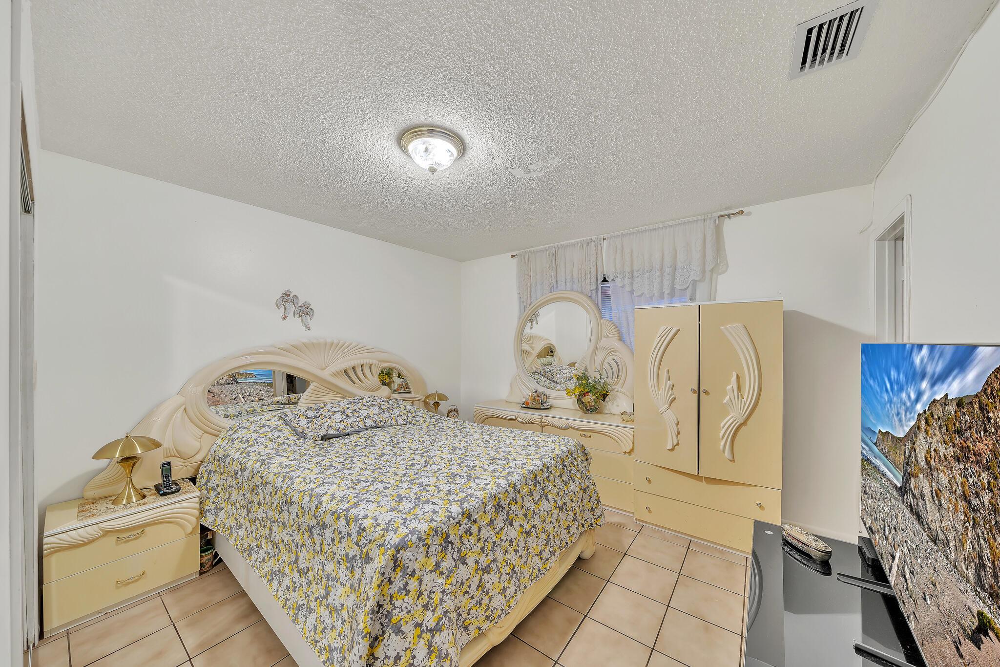 FOREST RIDGE PARK - Residential Income