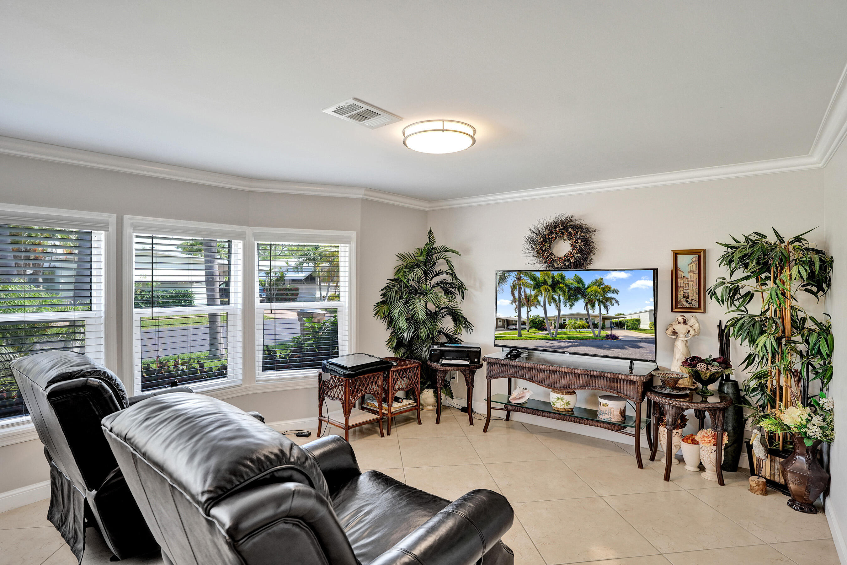 HIGHLAND MEADOWS ESTATES - Residential