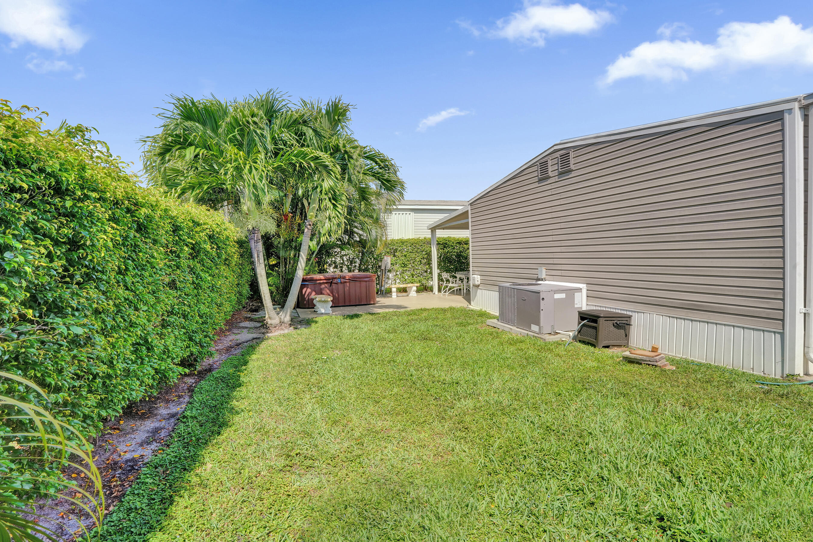 HIGHLAND MEADOWS ESTATES - Residential