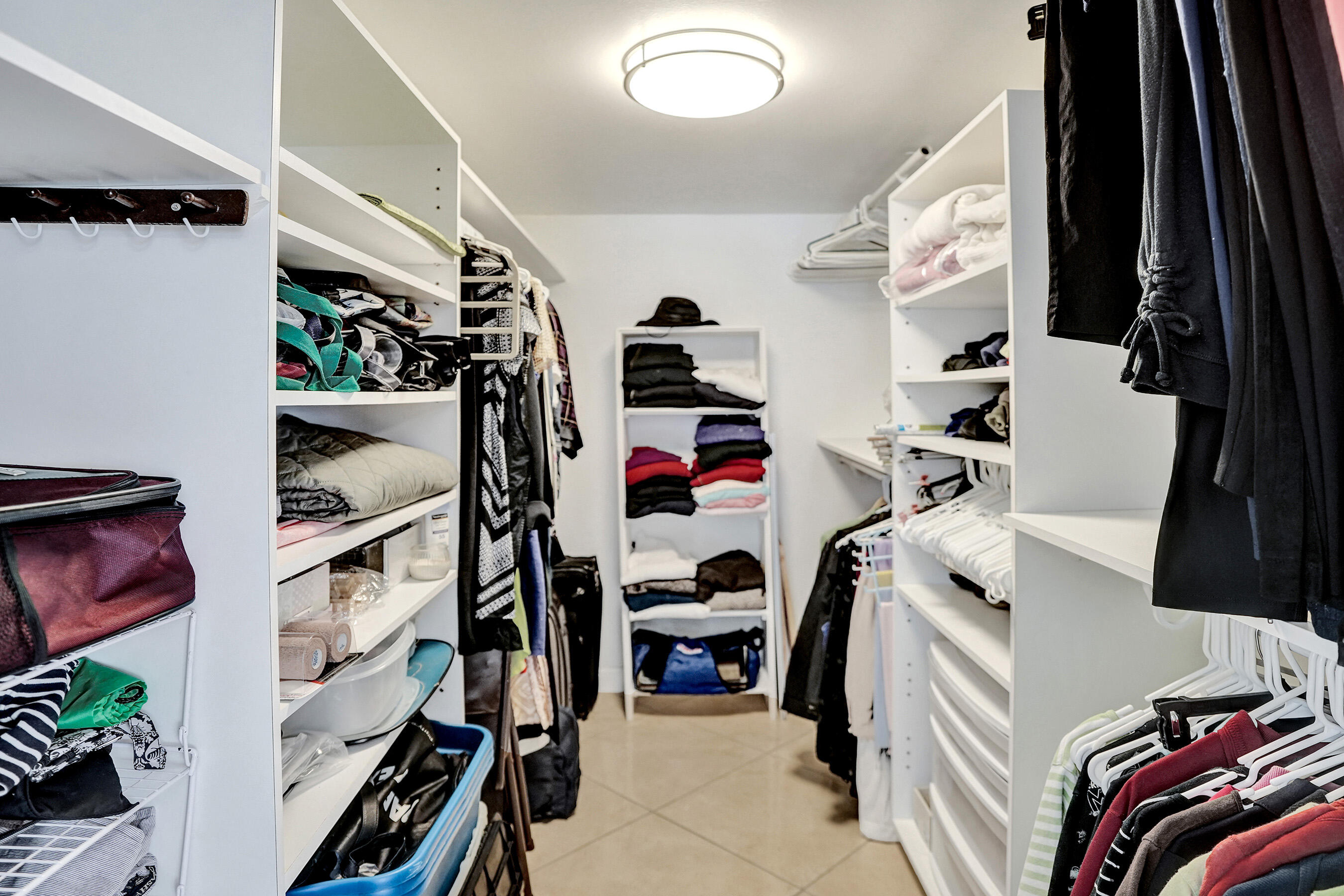 HIGHLAND MEADOWS ESTATES - Residential