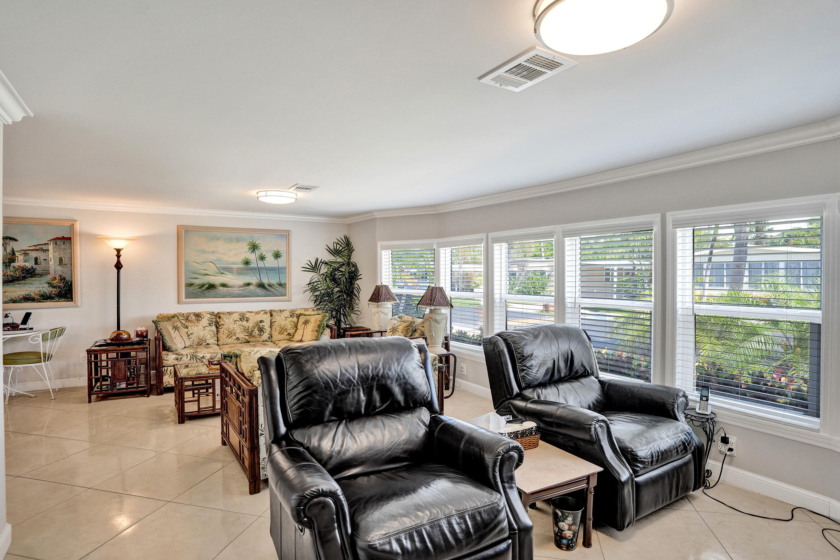 HIGHLAND MEADOWS ESTATES - Residential