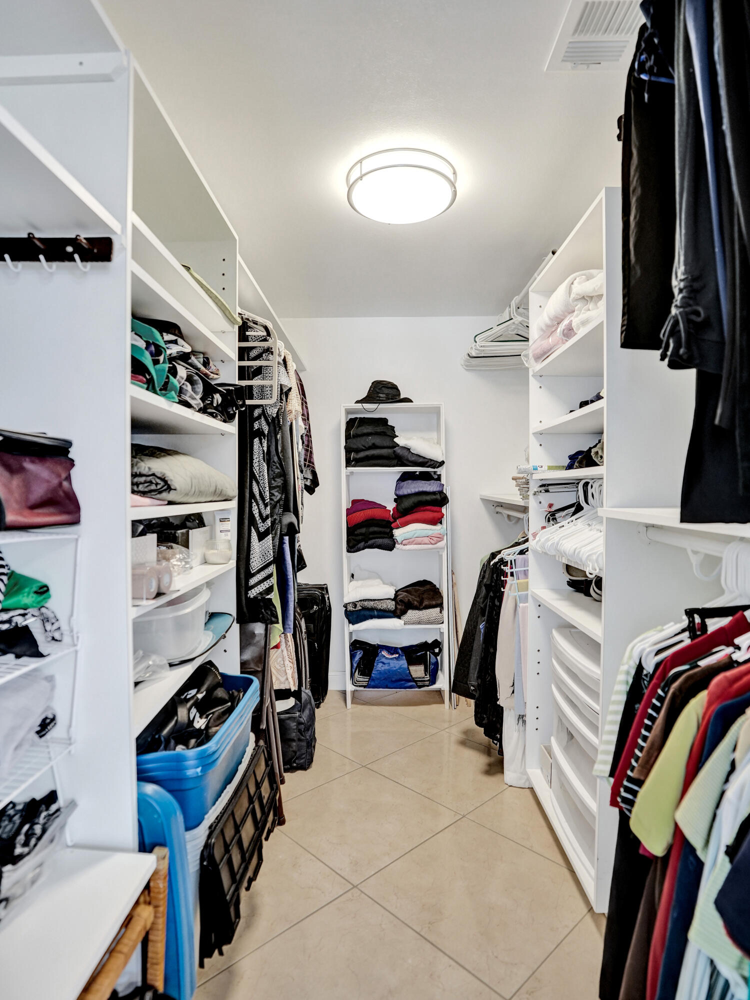 HIGHLAND MEADOWS ESTATES - Residential