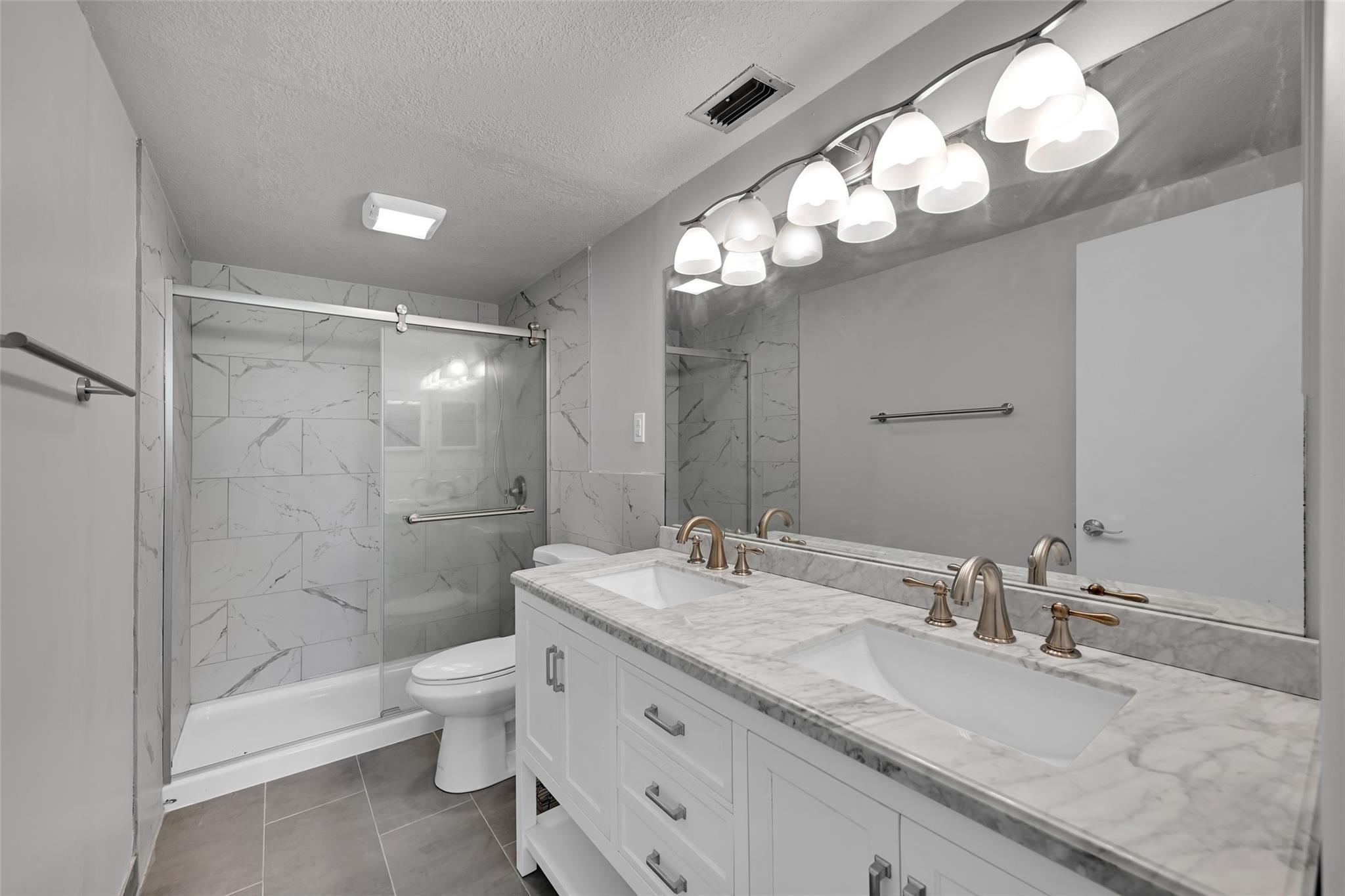 GREENGLADES CONDO - Residential