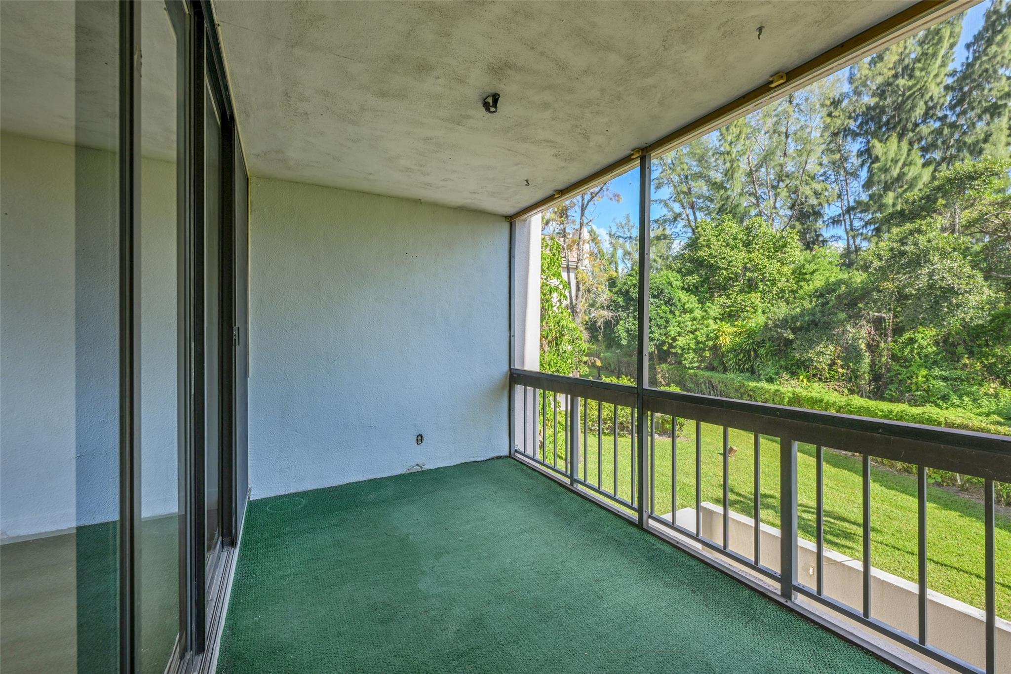 GREENGLADES CONDO - Residential