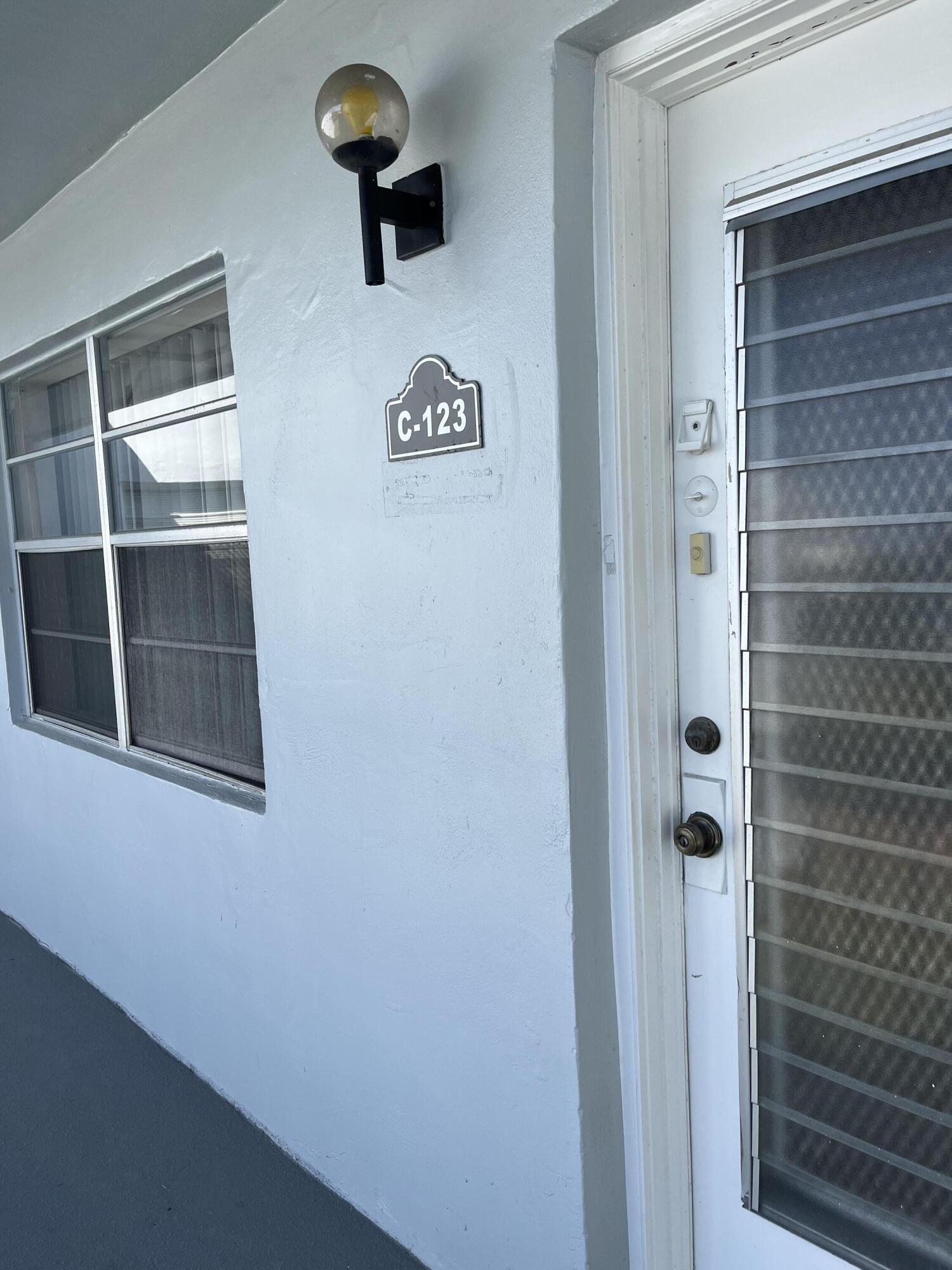 KINGS POINT - Residential