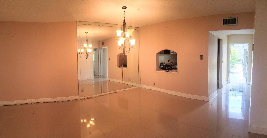 ORIOLE GOLF & TENNIS CLUB - Residential