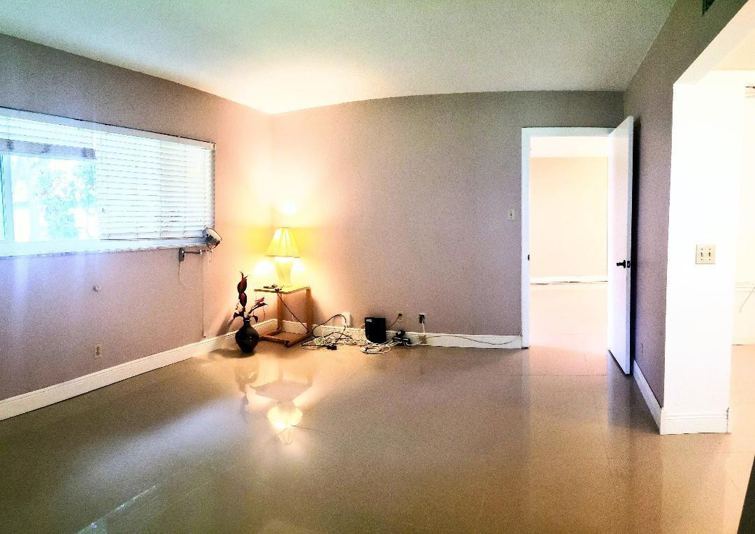 ORIOLE GOLF & TENNIS CLUB - Residential