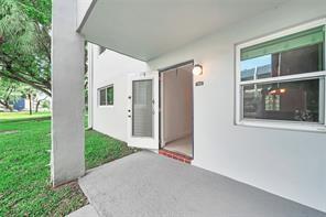 ORIOLE GOLF & TENNIS CLUB - Residential