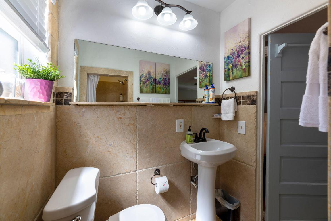 LAKE WORTH TOWN BEACH - Residential Lease