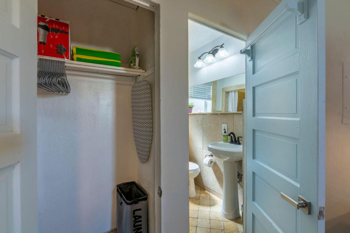 LAKE WORTH TOWN BEACH - Residential Lease