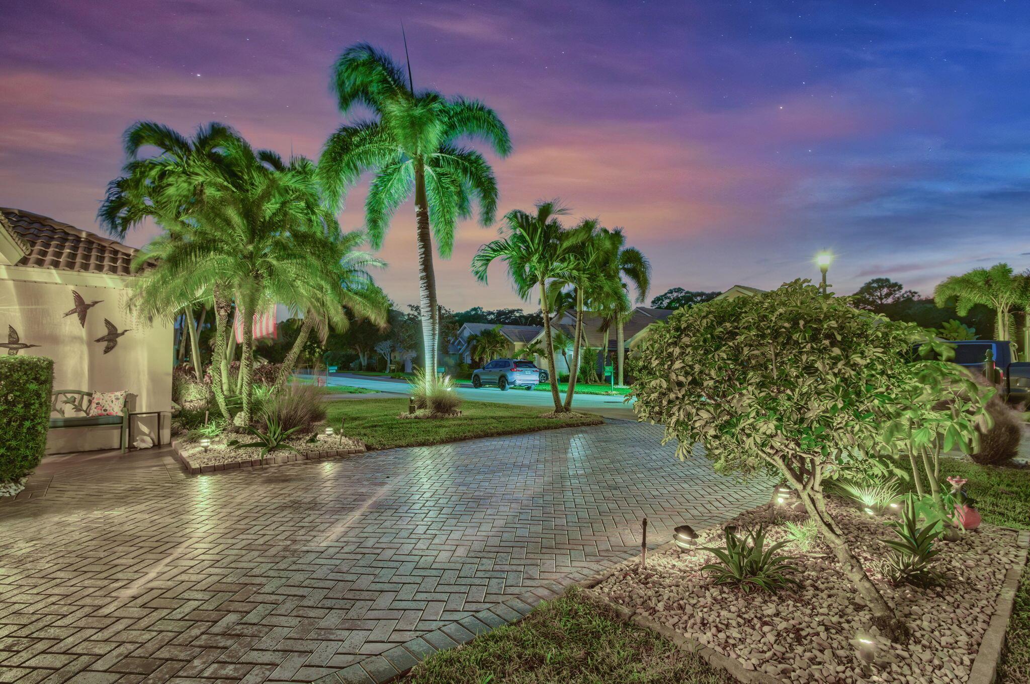 BANNER LAKE (AKA COTTAGES - Residential