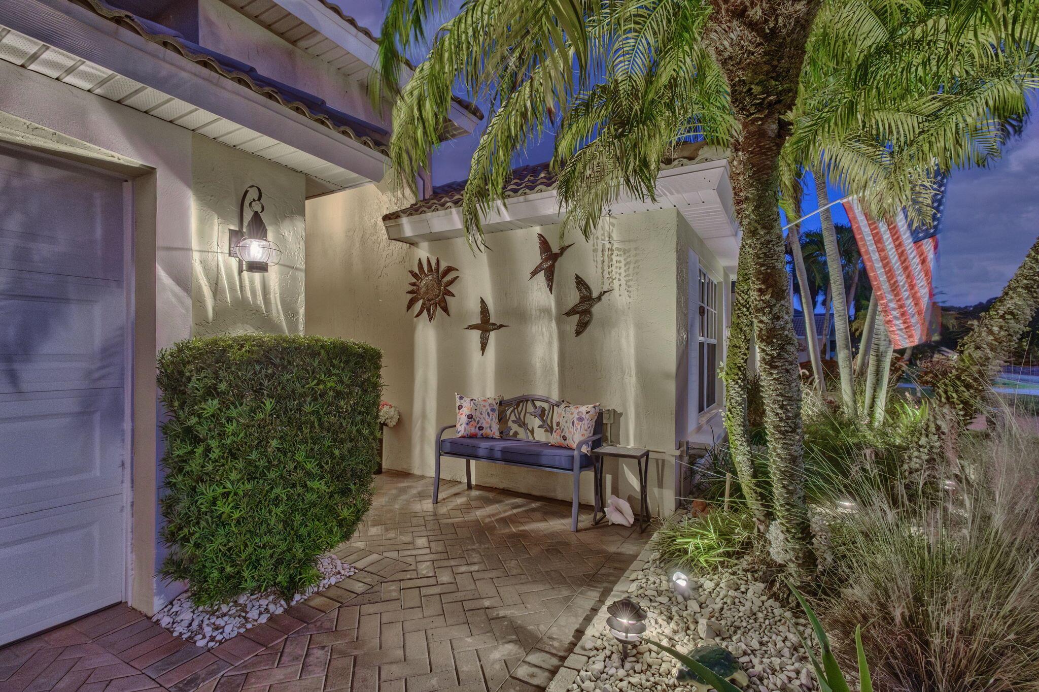 BANNER LAKE (AKA COTTAGES - Residential