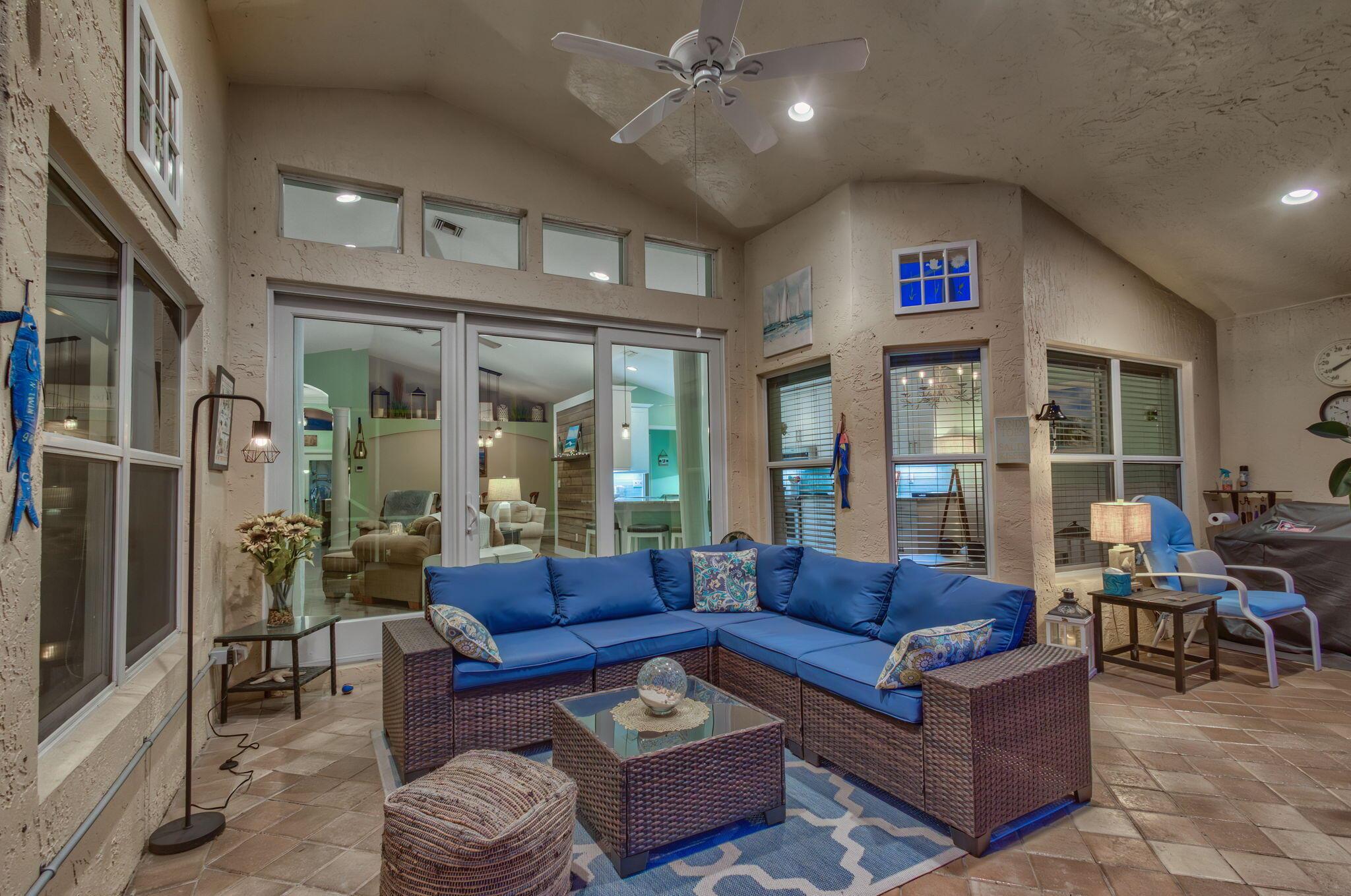 BANNER LAKE (AKA COTTAGES - Residential