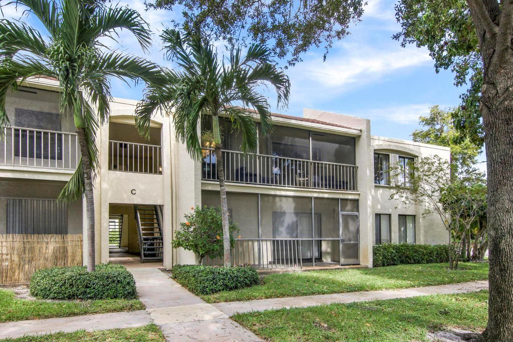 Photo of 150 Pineview Road #C6, Jupiter, FL 33469 (MLS # R10945461)