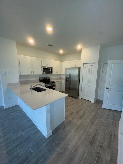 View photos, virtual tours, details... 4344 Hammock Grove Drive