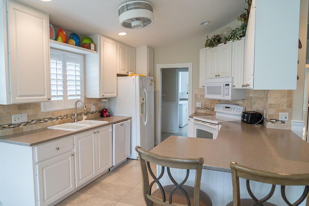 Photo of 11423 SW Pembroke Drive, Port Saint Lucie, FL 34987 (MLS # R11053899)