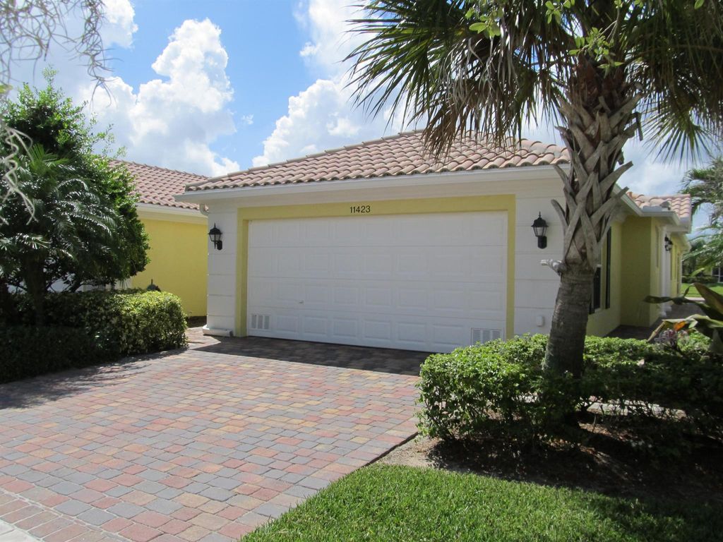Photo of 11423 SW Pembroke Drive, Port Saint Lucie, FL 34987 (MLS # R11053899)