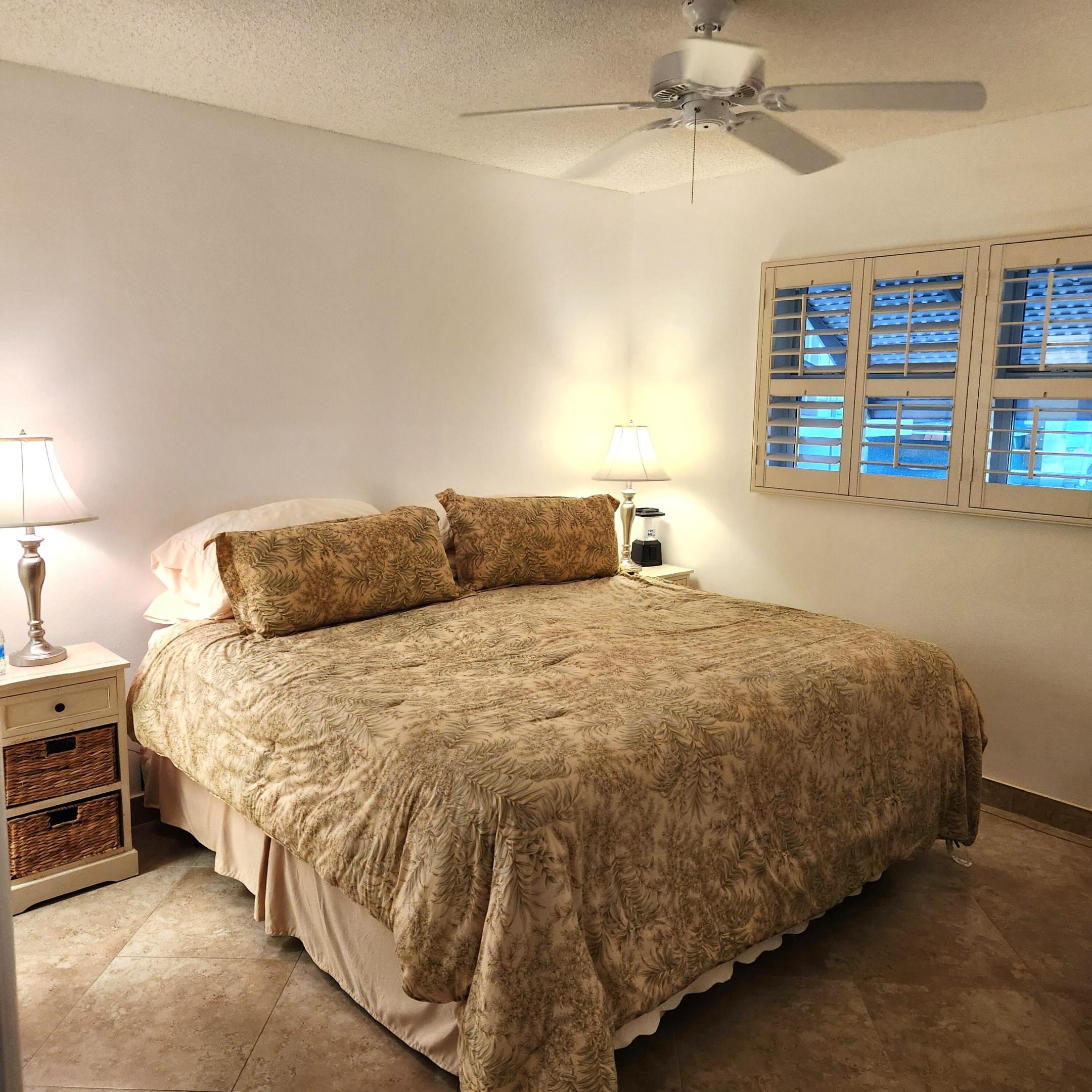 PENTHOUSE CONDO - Residential Lease