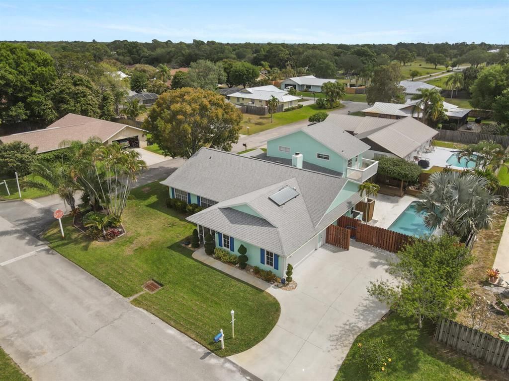 Photo of 1359 SW 25th Lane, Palm City, FL 34990 (MLS # R10880724)