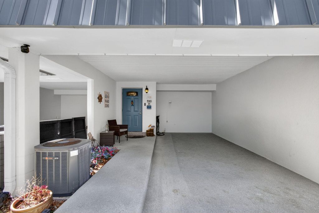 Photo of 390 Golfview Road #H, North Palm Beach, FL 33408 (MLS # B26022888)