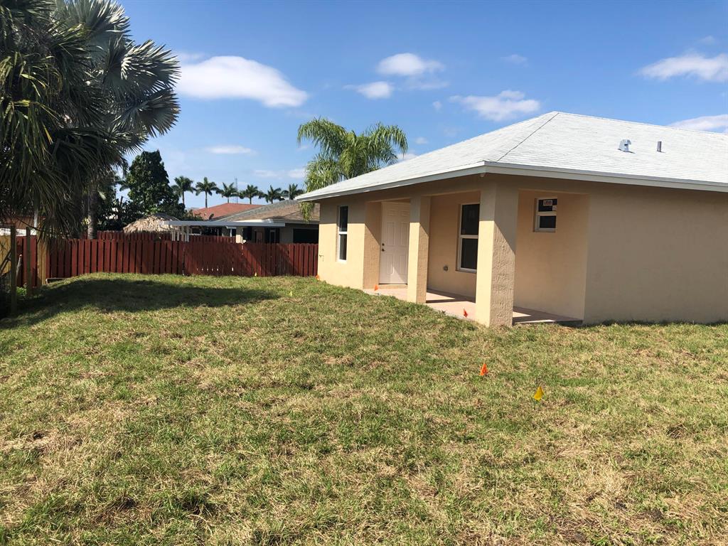 PALM ACRES ESTATES - Residential