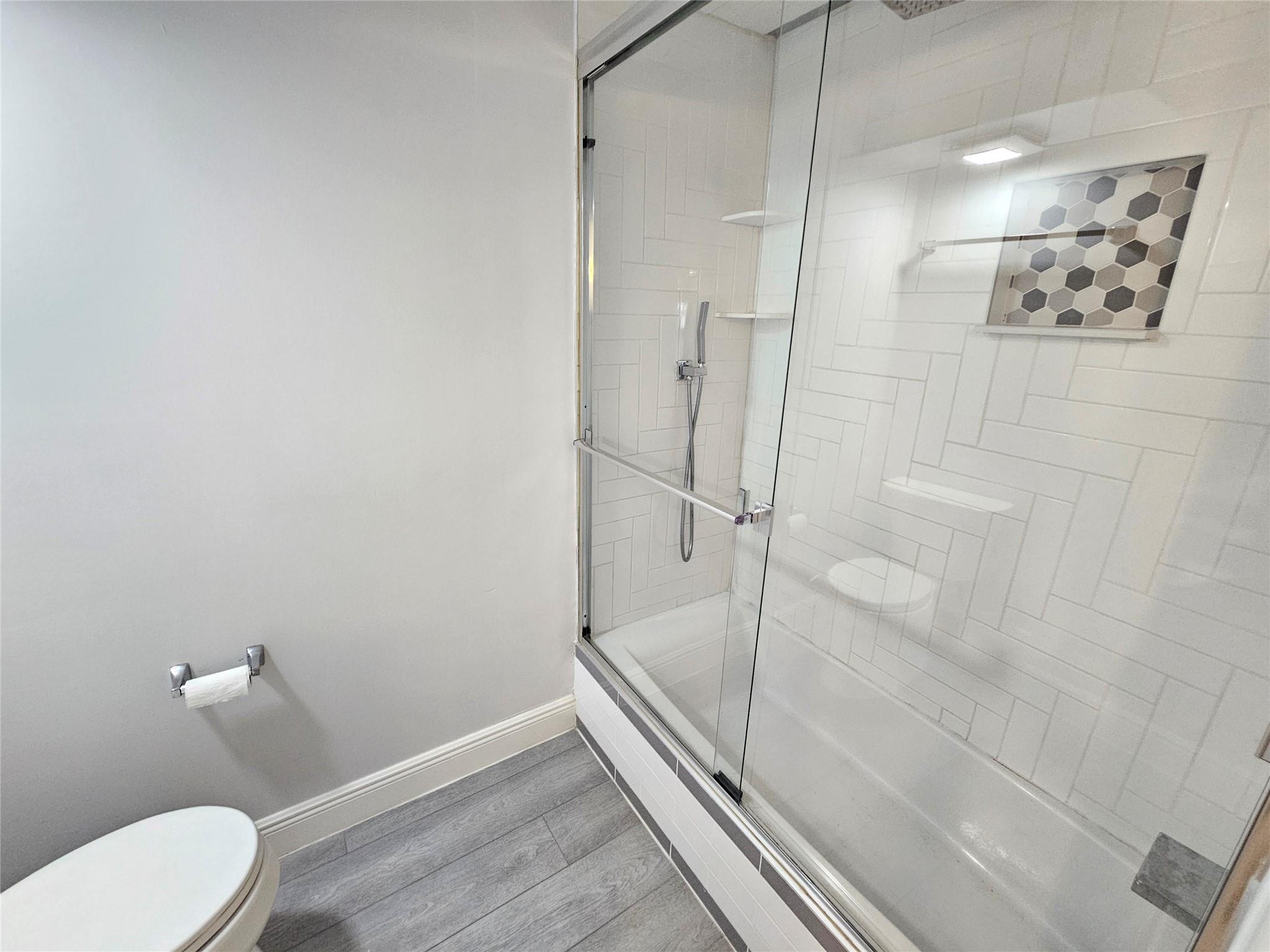 DELRAY OAKS CONDO - Residential Lease