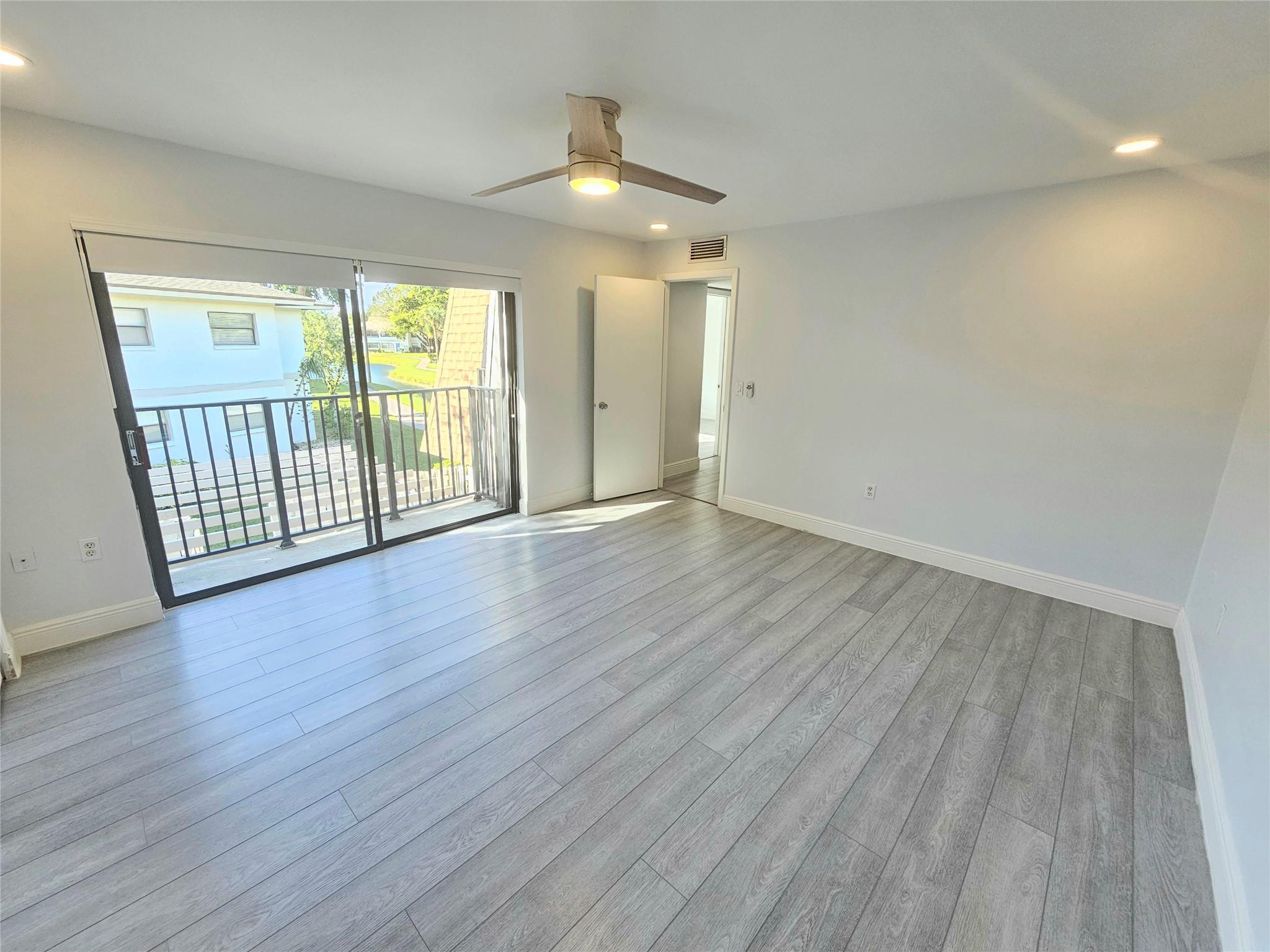 DELRAY OAKS CONDO - Residential Lease