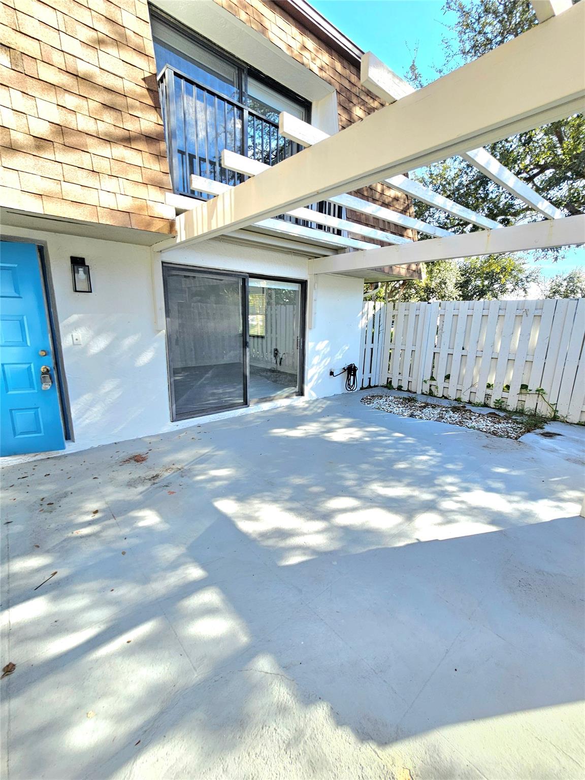 DELRAY OAKS CONDO - Residential Lease