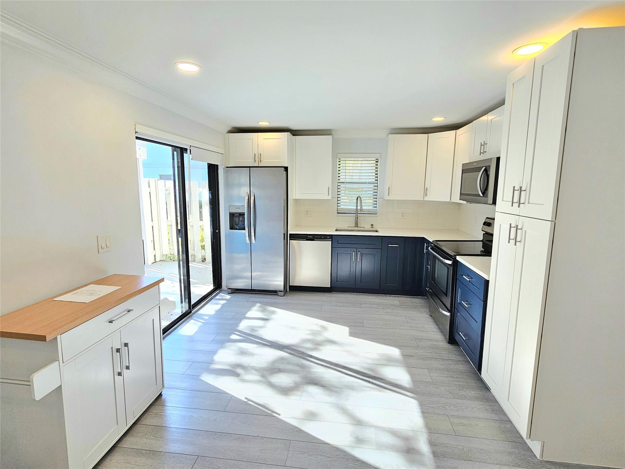 DELRAY OAKS CONDO - Residential Lease