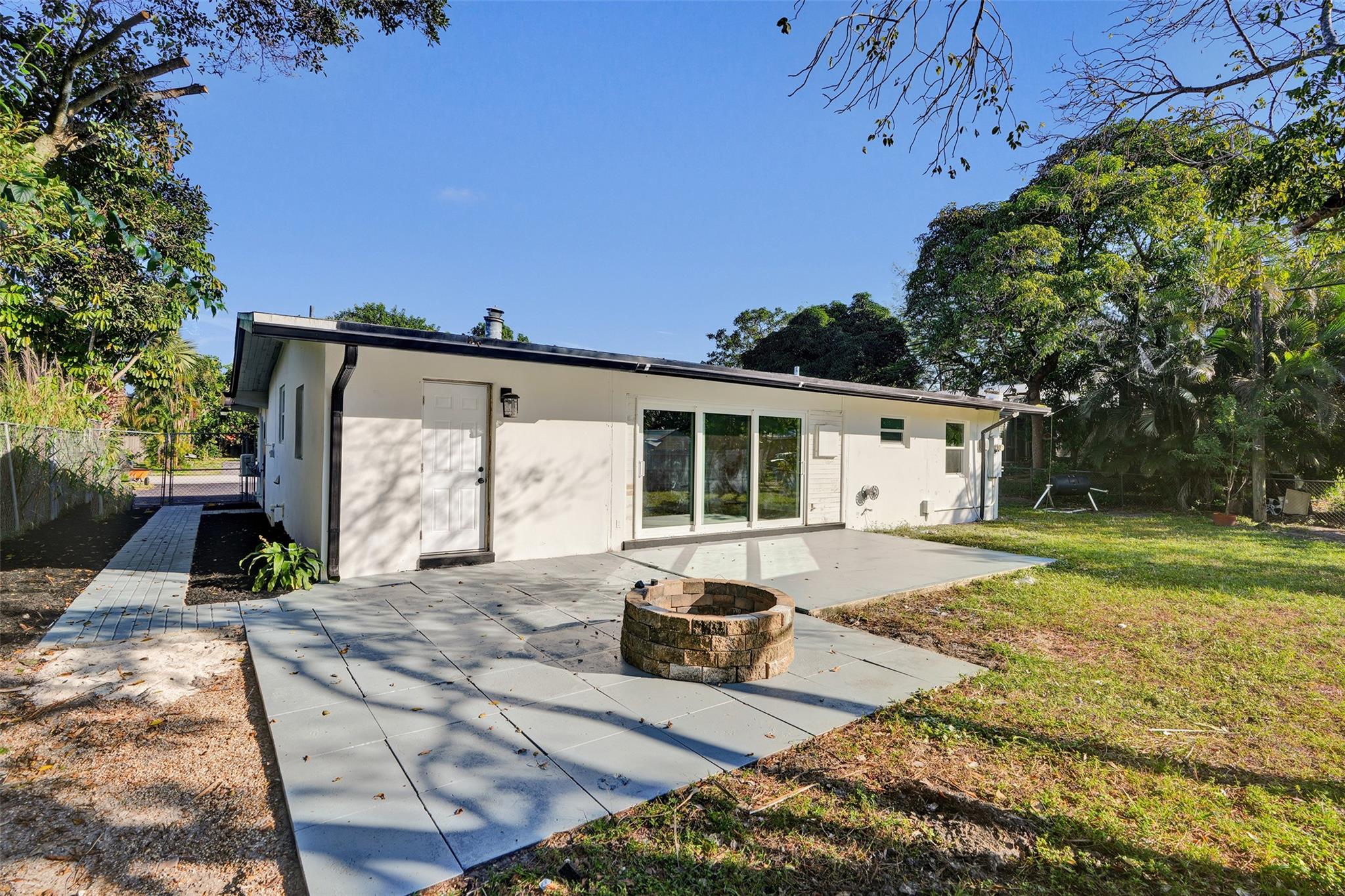 GILLCREST FIRST ADD - Residential