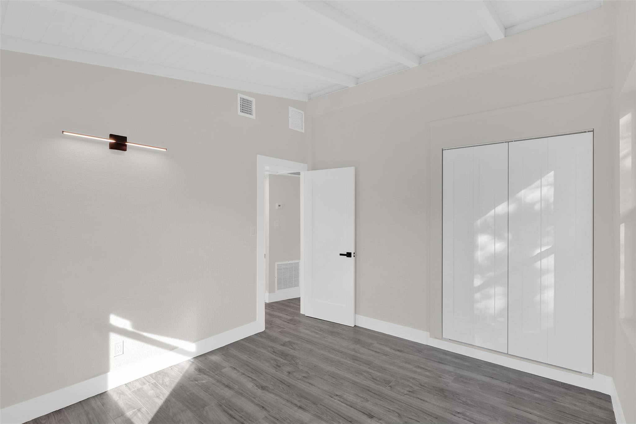 GILLCREST FIRST ADD - Residential