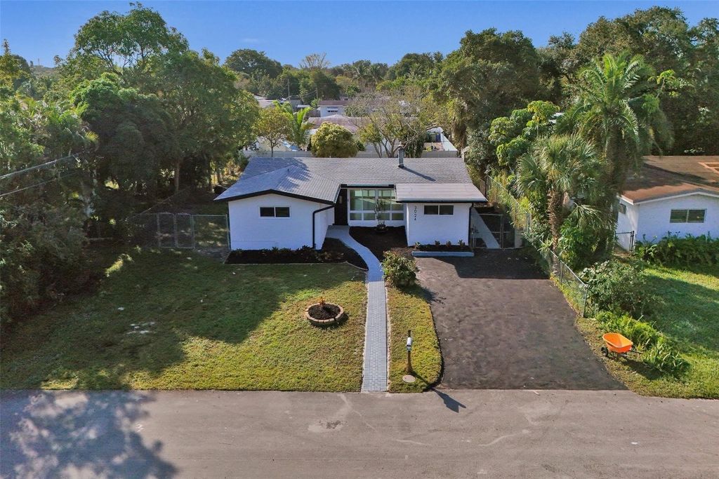 Photo of 3024 SW 10th Street, Fort Lauderdale, FL 33312 (MLS # F10540045)