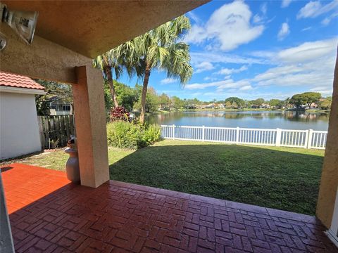 Photo of 10061 NW 2nd Street, Plantation, FL 33324 (MLS # F10545865)