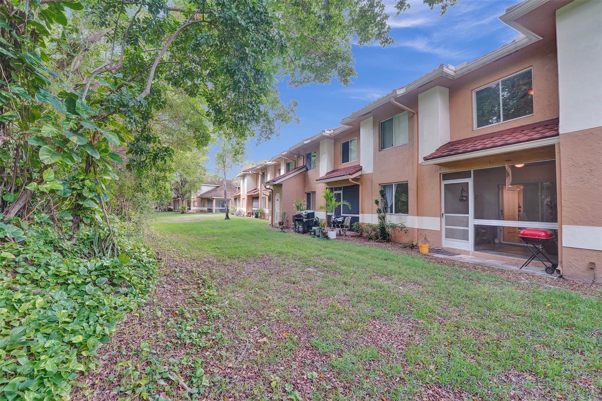 COLONNADES CONDO - Residential