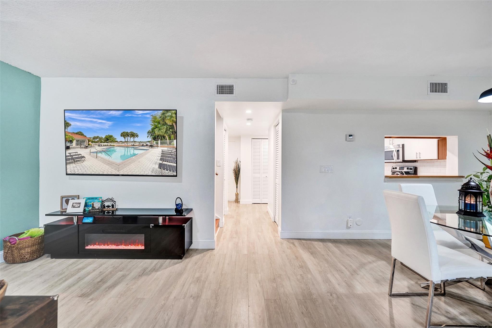 COLONNADES CONDO - Residential