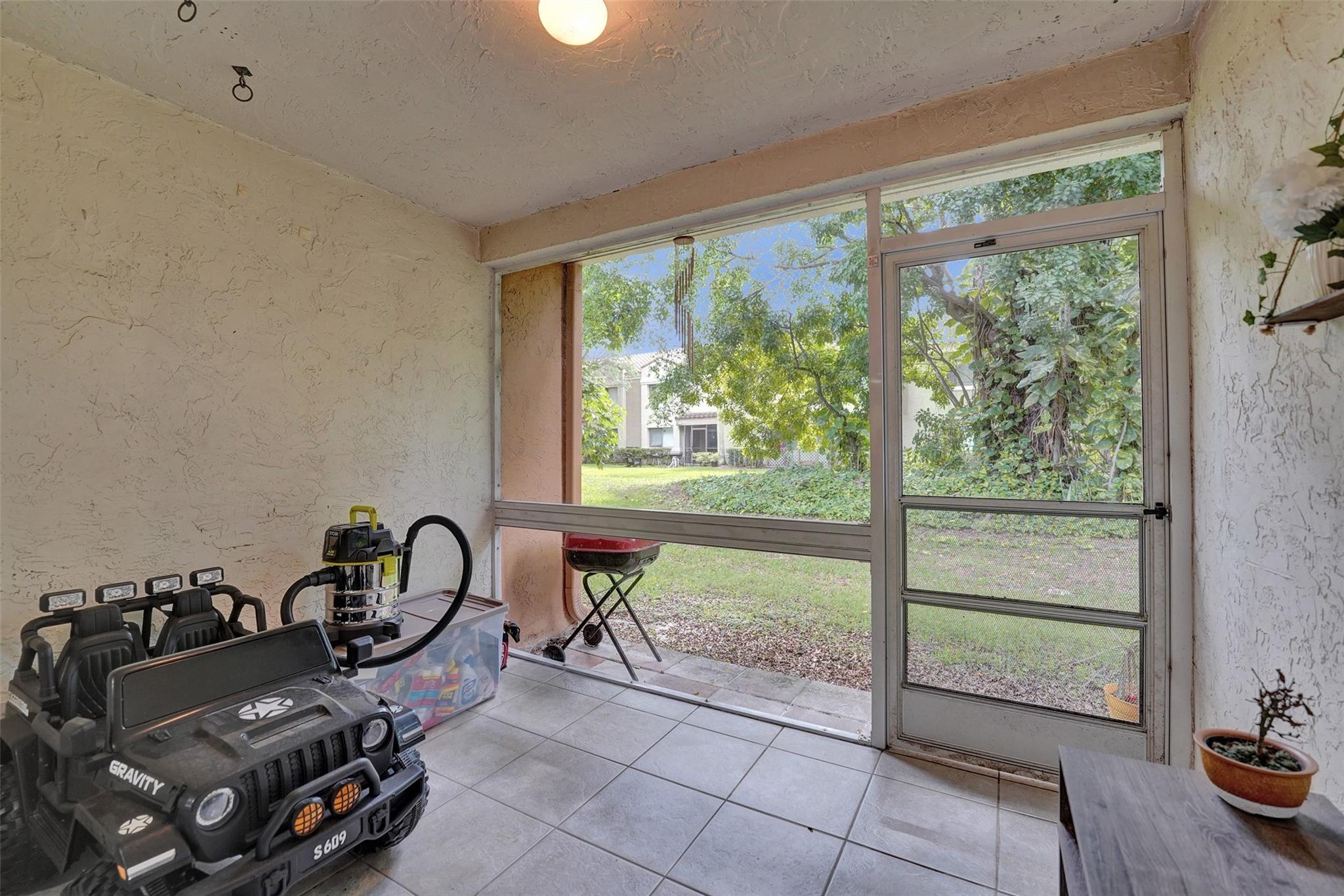 COLONNADES CONDO - Residential