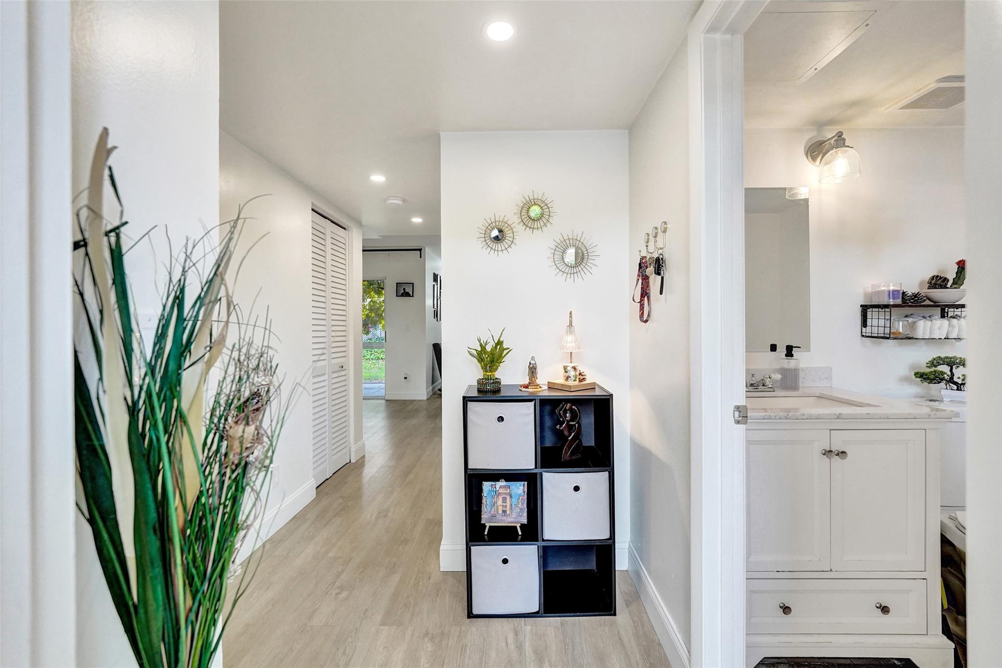 COLONNADES CONDO - Residential